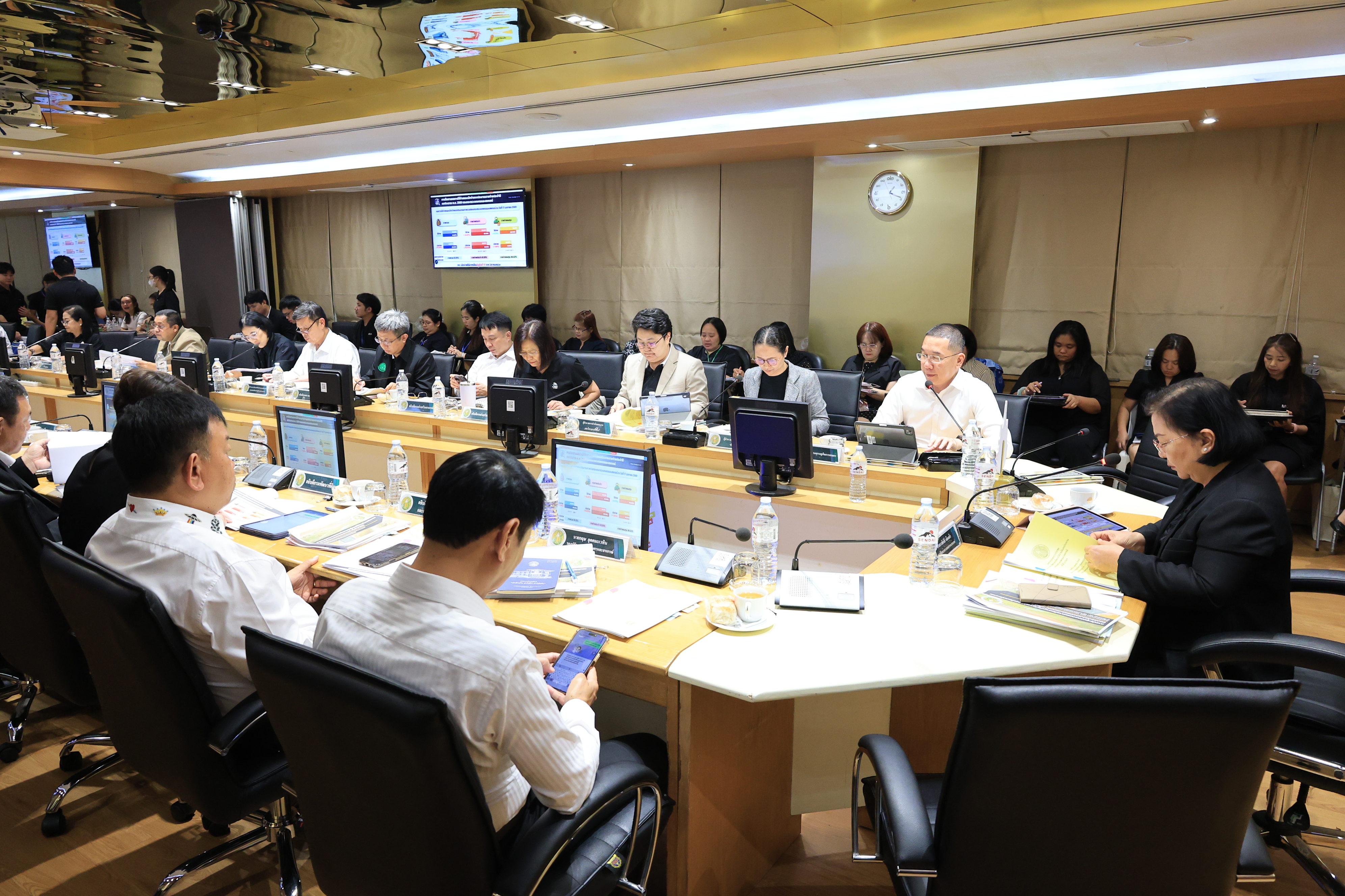 title - ส.ป.ก.ร่วมประชุมหารือการจัดทำงบประมาณรายจ่ายประจำปีงบประมาณ พ.ศ.2570  และประชุมคณะกรรมการติดตามเร่งรัดการใช้จ่ายเงินงบประมาณของกระทรวงเกษตรและสหกรณ์ ครั้งที่ 3/2569